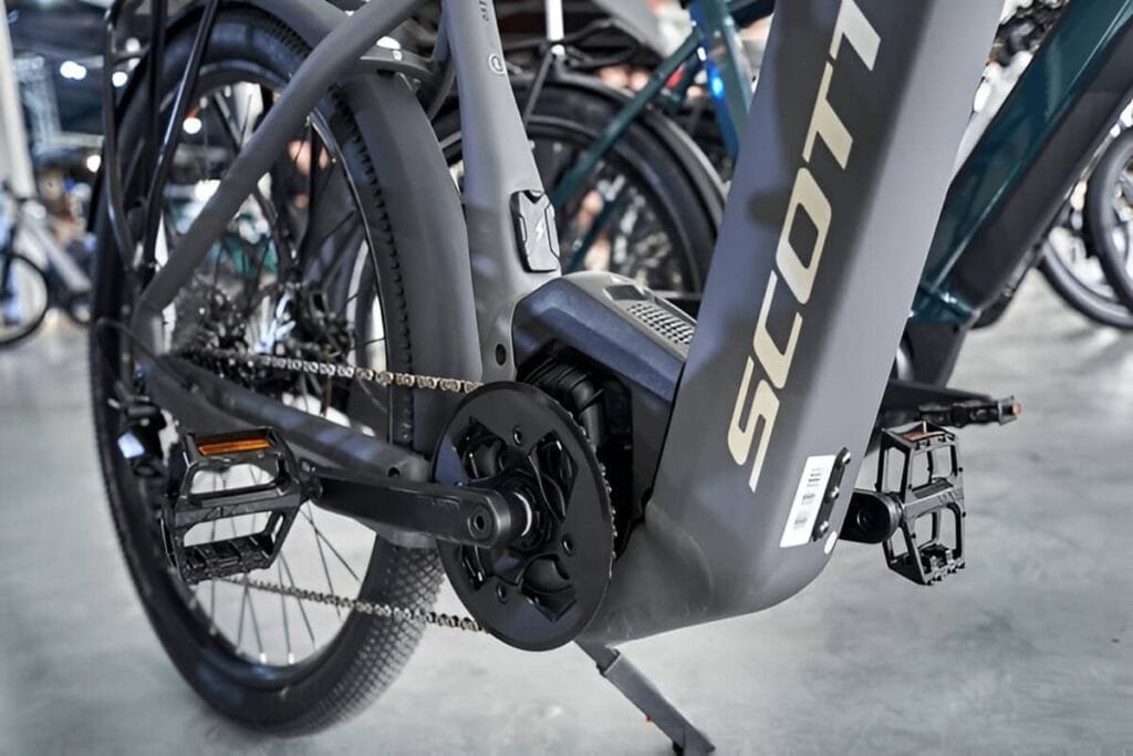Mid-drive motor of how do electric bikes work